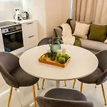 Apartamento Era Deluxe Near The Of