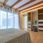 Invalencia - Alberic Waves L House