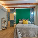 Invalencia - Alberic Waves L House