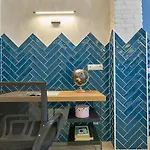 Invalencia - Alberic Waves L House
