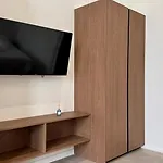Boutique - Plaza Tower * Valence
