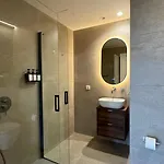Boutique - Plaza Tower *