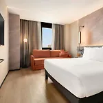 Novotel Lavant Hotel
