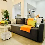 Design & Stylish House In The Center Of Dom wakacyjny