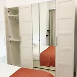 Across From The Turia Modern Апартаменты *