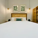 Florit Flats - The Cabanyal & Port