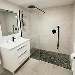 Апартаменты Across From The Turia Modern