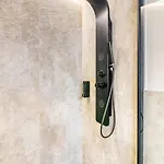 Scape Apartment *