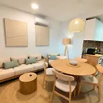 Travel Habitat Peset Aleixandre Walencja