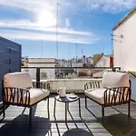 فندق Petit Palace Plaza De La Reina 3*