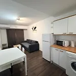 Zerka Centro * Valencia