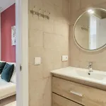 Modern Close To Centre Aparthotel 4*