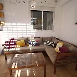 Pansiyon Casa Ross En Ruzafa Valensiya