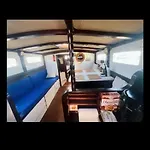 Ботель La Pepa *