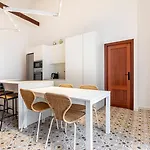 Pensjonat Guestready - Traditional House Near Malvarrosa Walencja