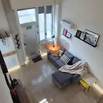 Ciudad Bajo Diseno Industrial Hasta 6, Wifi Gratis Apartment