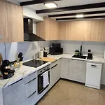 Ciudad Bajo Diseno Industrial Hasta 6, Wifi Gratis *