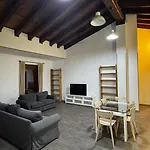 Plaza La Reina 3th Floor & No Elevator