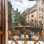 Prime Location, Bright & Cozy Apartment Valencia