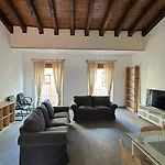 Apartment Plaza La Reina 3th Floor & No Elevator Valencia