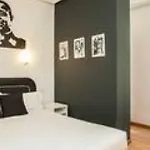 Hotel De La Musica 2*