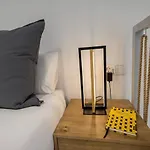 Apartment Estudio Con Altillo En Malilla Cerca De La Fe