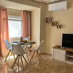 Pearl By The Sea * Valencia