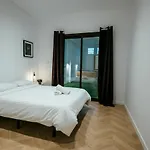 Διαμέρισμα Sada Flat, Jacuzzi, Chill Out, 7 Pax, Smarttv *