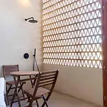 Vlc Host - Reina 166 B * Valenza