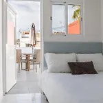 Apartment Floor 2 Bedroom With Terrace *