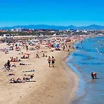 The Cabanal House - 10 Min To Ocean, Fastwifi, Ac, Coffee