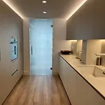 Bright Spacious Luxury *