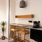 Aparthotel Motus Disruptive