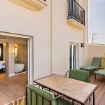 Melia Plaza Ξενοδοχείο