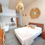 Patacona Πανσιόν