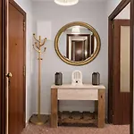 Coliving - Vive En La Zona De Moda Del Centro De