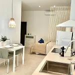 Urban Center - Alma Apartment