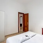 Guest Ready - Bright Flat Well‑located Urban *