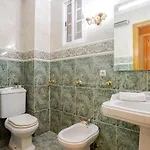 Amazing In Downtown Apartment *