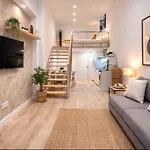 Roig Arena Garden N9 公寓 *