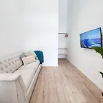Apartment Loft M15 - Ground & Arena Connected