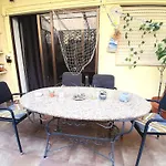 Oasis Epifito Urbano Botanical Wellness Oasis Near Of Arts & Sciencies Homestay Valencia