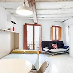 Estudio 2 En El Centro דירה