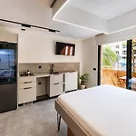 Motus Disruptive 4*