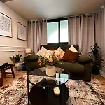 Apartment The 153 *