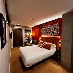 Apartment The 153 *
