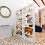 Clero Flat By Invalencia شقة