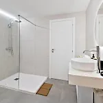 Canguro - Modern - Near Bioparc By Rio Turia Apartment *