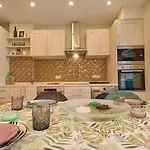 Big House & Stylish In Ruzafa By Invalencia *