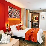 The 153 Apartment *